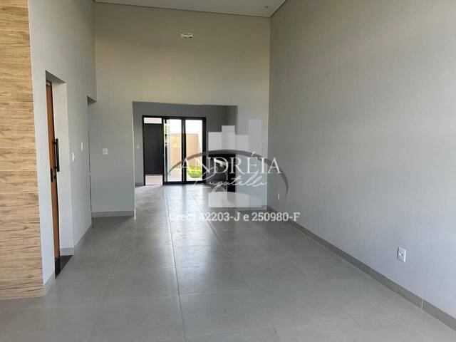 #76 - Casa para Venda em Araraquara - SP