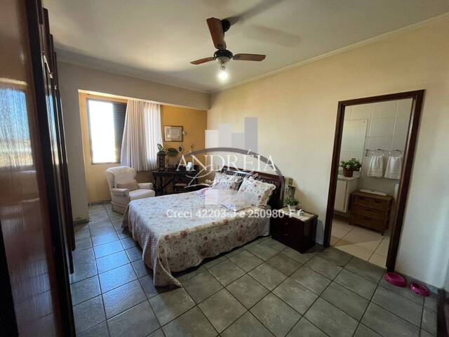 #82 - Apartamento para Venda em Araraquara - SP
