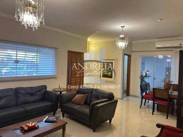 #119 - Casa para Venda em Araraquara - SP